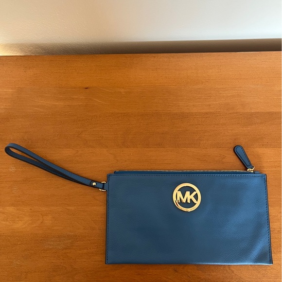 Michael Kors Blue and Gold Zip Pouch - Picture 5 of 11